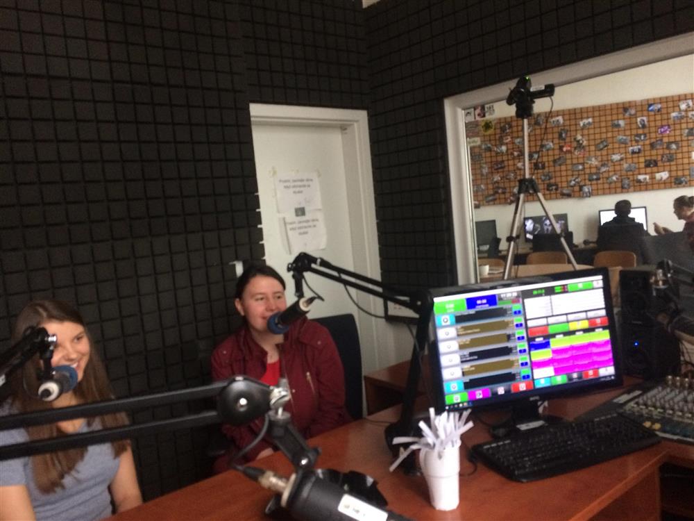 Radio R